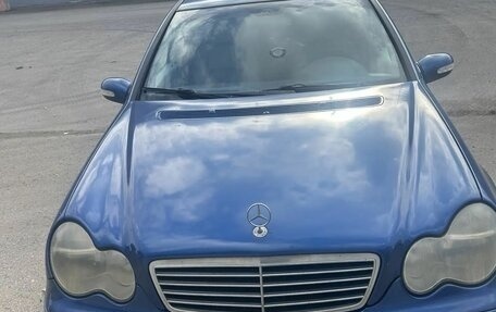 Mercedes-Benz C-Класс, 2002 год, 450 000 рублей, 1 фотография