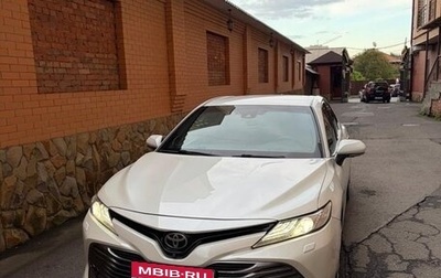 Toyota Camry, 2018 год, 2 600 000 рублей, 1 фотография