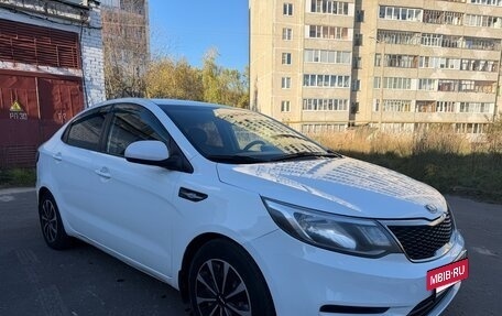 KIA Rio III рестайлинг, 2016 год, 850 000 рублей, 2 фотография