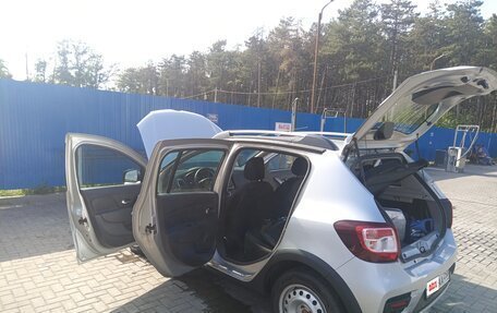 Renault Sandero II рестайлинг, 2017 год, 820 000 рублей, 8 фотография