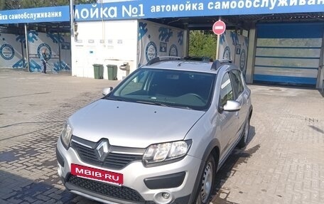 Renault Sandero II рестайлинг, 2017 год, 820 000 рублей, 2 фотография