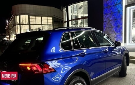 Volkswagen Tiguan II, 2021 год, 2 670 000 рублей, 11 фотография