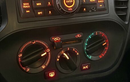 Nissan Juke II, 2011 год, 980 000 рублей, 17 фотография