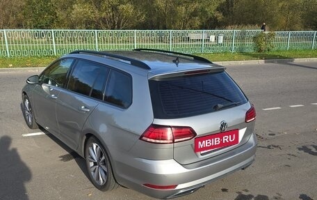 Volkswagen Golf VII, 2018 год, 1 950 000 рублей, 3 фотография