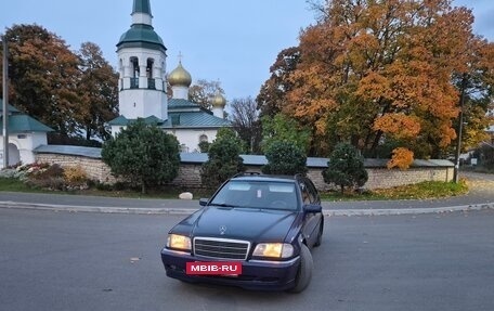 Mercedes-Benz C-Класс, 1999 год, 250 000 рублей, 3 фотография