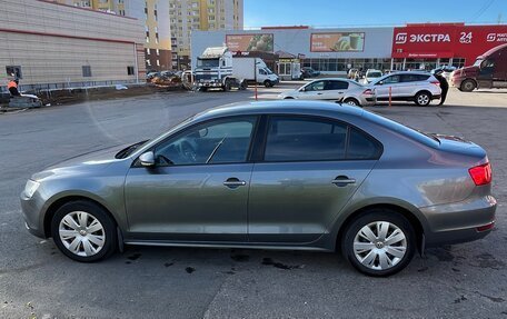 Volkswagen Jetta VI, 2014 год, 1 030 000 рублей, 2 фотография
