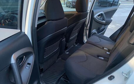 Toyota RAV4, 2012 год, 1 400 000 рублей, 33 фотография