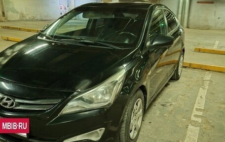 Hyundai Solaris II рестайлинг, 2015 год, 600 000 рублей, 2 фотография