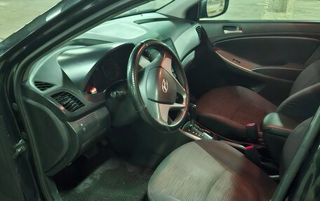 Hyundai Solaris II рестайлинг, 2015 год, 600 000 рублей, 20 фотография