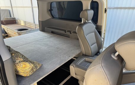 Hyundai Grand Starex Grand Starex I рестайлинг 2, 2011 год, 1 500 000 рублей, 14 фотография