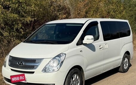 Hyundai Grand Starex Grand Starex I рестайлинг 2, 2011 год, 1 500 000 рублей, 13 фотография