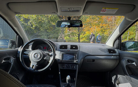Volkswagen Polo VI (EU Market), 2011 год, 900 000 рублей, 10 фотография