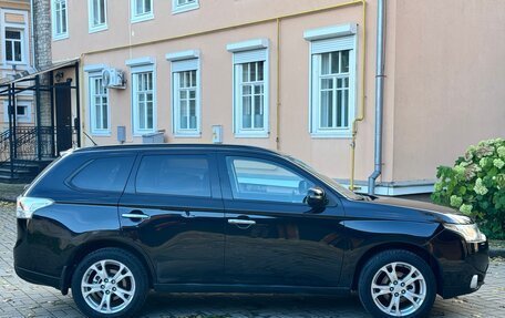 Mitsubishi Outlander III рестайлинг 3, 2012 год, 1 175 000 рублей, 5 фотография