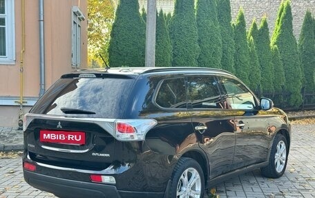 Mitsubishi Outlander III рестайлинг 3, 2012 год, 1 175 000 рублей, 4 фотография