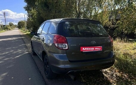 Toyota Matrix, 2003 год, 627 000 рублей, 5 фотография