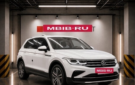 Volkswagen Tiguan II, 2022 год, 2 890 000 рублей, 5 фотография