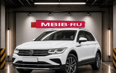 Volkswagen Tiguan II, 2022 год, 2 890 000 рублей, 2 фотография