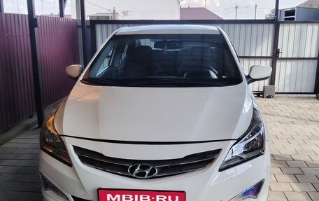 Hyundai Solaris II рестайлинг, 2016 год, 880 000 рублей, 1 фотография