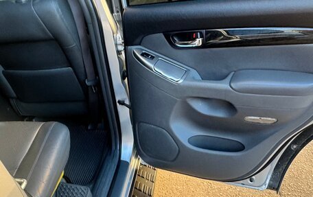 Toyota Land Cruiser Prado 120 рестайлинг, 2008 год, 1 650 000 рублей, 17 фотография