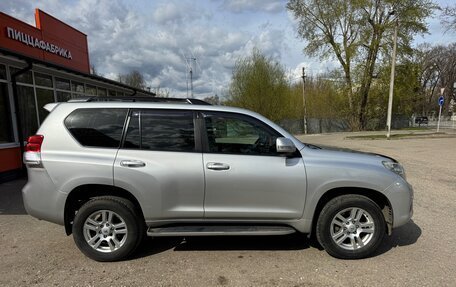Toyota Land Cruiser Prado 150 рестайлинг 2, 2009 год, 2 100 000 рублей, 3 фотография