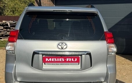 Toyota Land Cruiser Prado 150 рестайлинг 2, 2009 год, 2 100 000 рублей, 6 фотография