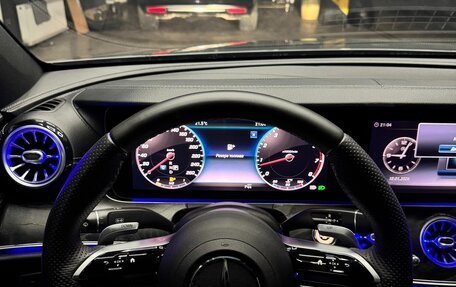 Mercedes-Benz E-Класс, 2018 год, 3 100 000 рублей, 14 фотография