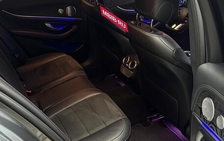 Mercedes-Benz E-Класс, 2018 год, 3 100 000 рублей, 13 фотография