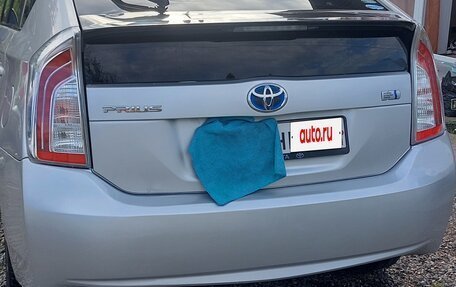 Toyota Prius, 2015 год, 1 250 000 рублей, 4 фотография