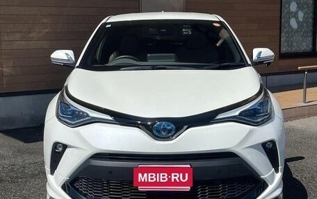 Toyota C-HR I рестайлинг, 2023 год, 1 760 000 рублей, 3 фотография