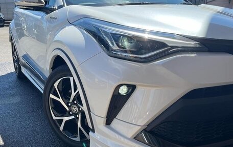 Toyota C-HR I рестайлинг, 2023 год, 1 760 000 рублей, 17 фотография