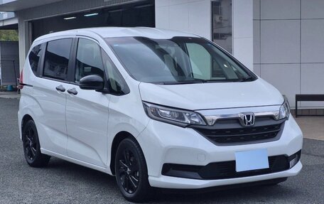 Honda Freed II, 2022 год, 1 239 000 рублей, 6 фотография