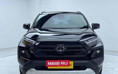 Toyota RAV4, 2025 год, 4 077 700 рублей, 2 фотография