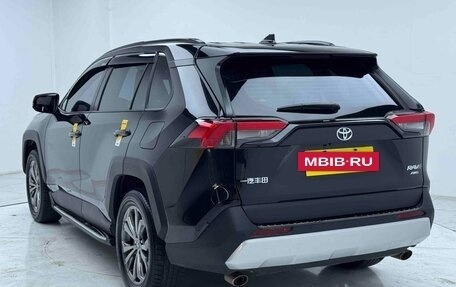 Toyota RAV4, 2025 год, 4 077 700 рублей, 7 фотография