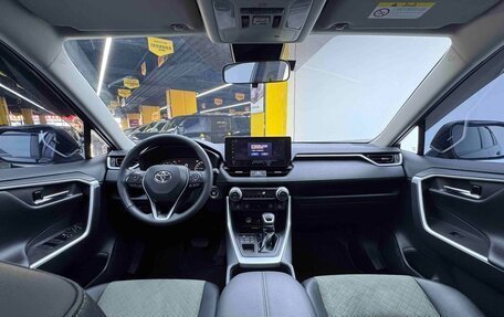 Toyota RAV4, 2025 год, 4 077 700 рублей, 18 фотография