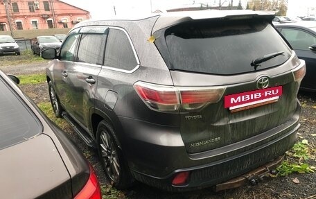 Toyota Highlander III, 2014 год, 2 100 000 рублей, 4 фотография
