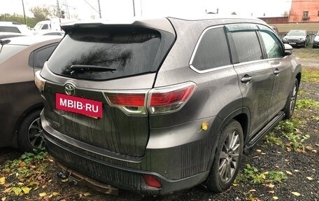 Toyota Highlander III, 2014 год, 2 100 000 рублей, 5 фотография