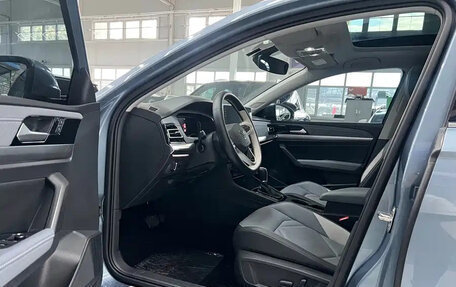 Volkswagen Lavida, 2023 год, 1 068 000 рублей, 10 фотография