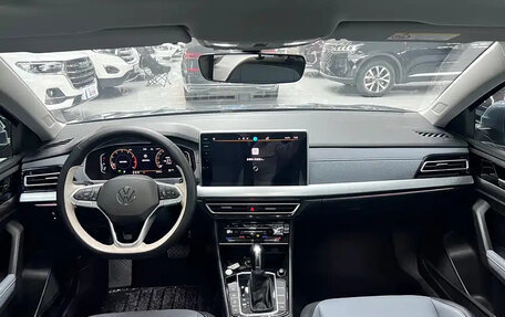 Volkswagen Lavida, 2023 год, 1 068 000 рублей, 12 фотография