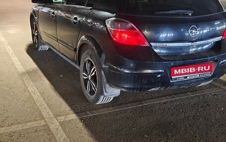 Opel Astra H, 2011 год, 480 000 рублей, 1 фотография