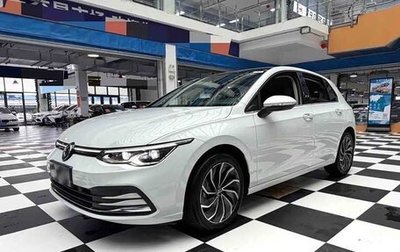 Volkswagen Golf VIII, 2023 год, 1 620 000 рублей, 1 фотография