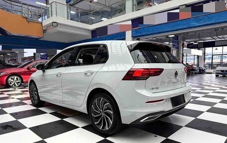 Volkswagen Golf VIII, 2023 год, 1 620 000 рублей, 6 фотография