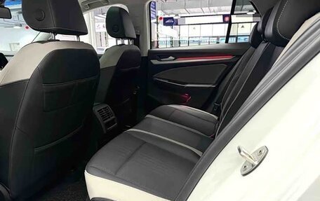 Volkswagen Golf VIII, 2023 год, 1 620 000 рублей, 13 фотография