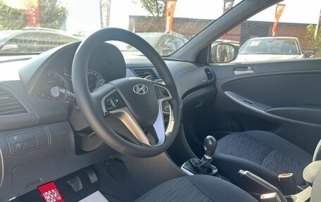 Hyundai Solaris II рестайлинг, 2014 год, 859 000 рублей, 10 фотография