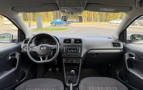 Volkswagen Polo VI (EU Market), 2017 год, 1 080 000 рублей, 11 фотография