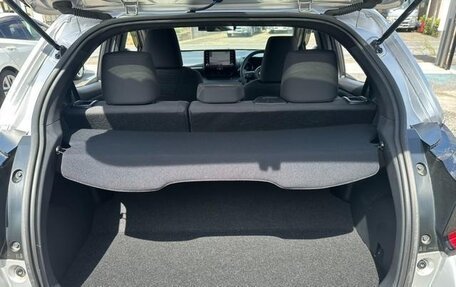 Toyota Yaris, 2023 год, 1 065 000 рублей, 24 фотография