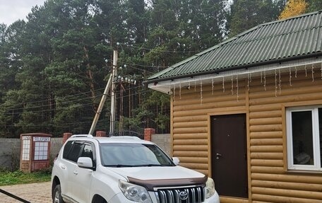 Toyota Land Cruiser Prado 150 рестайлинг 2, 2010 год, 2 690 000 рублей, 1 фотография