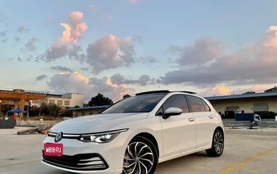 Volkswagen Golf VIII, 2023 год, 1 780 000 рублей, 1 фотография