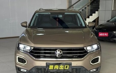 Volkswagen T-Roc I, 2023 год, 1 395 000 рублей, 1 фотография