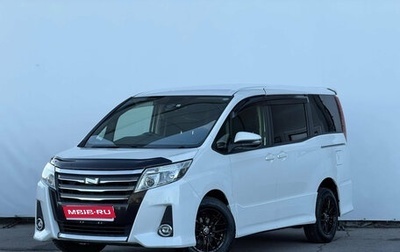 Toyota Noah III, 2017 год, 1 938 000 рублей, 1 фотография