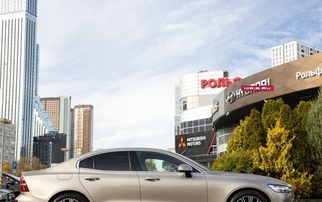 Volvo S60 III, 2019 год, 3 368 000 рублей, 3 фотография